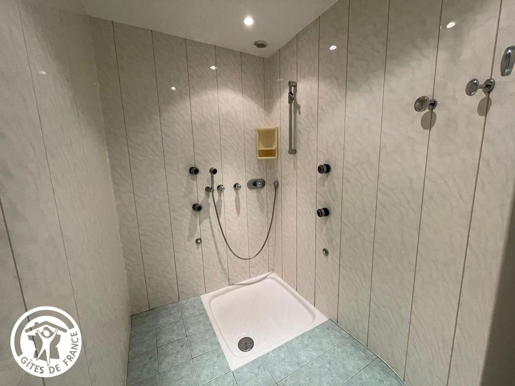 Grange Renovee Avec Piscine Privative - 4 Ch, Jardin Clos, A 7 Km D'Indian Forest - Fr-1-426-304 Le Champ-Saint-Pere Exterior foto
